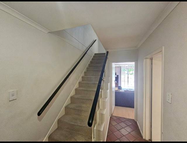 3 BEDROOM PROPERTY TO RENT IN RONDEBOSCH